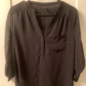 Sheer patterned half sleeve Henley